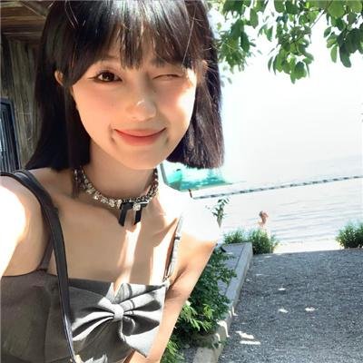飘扬的红领巾